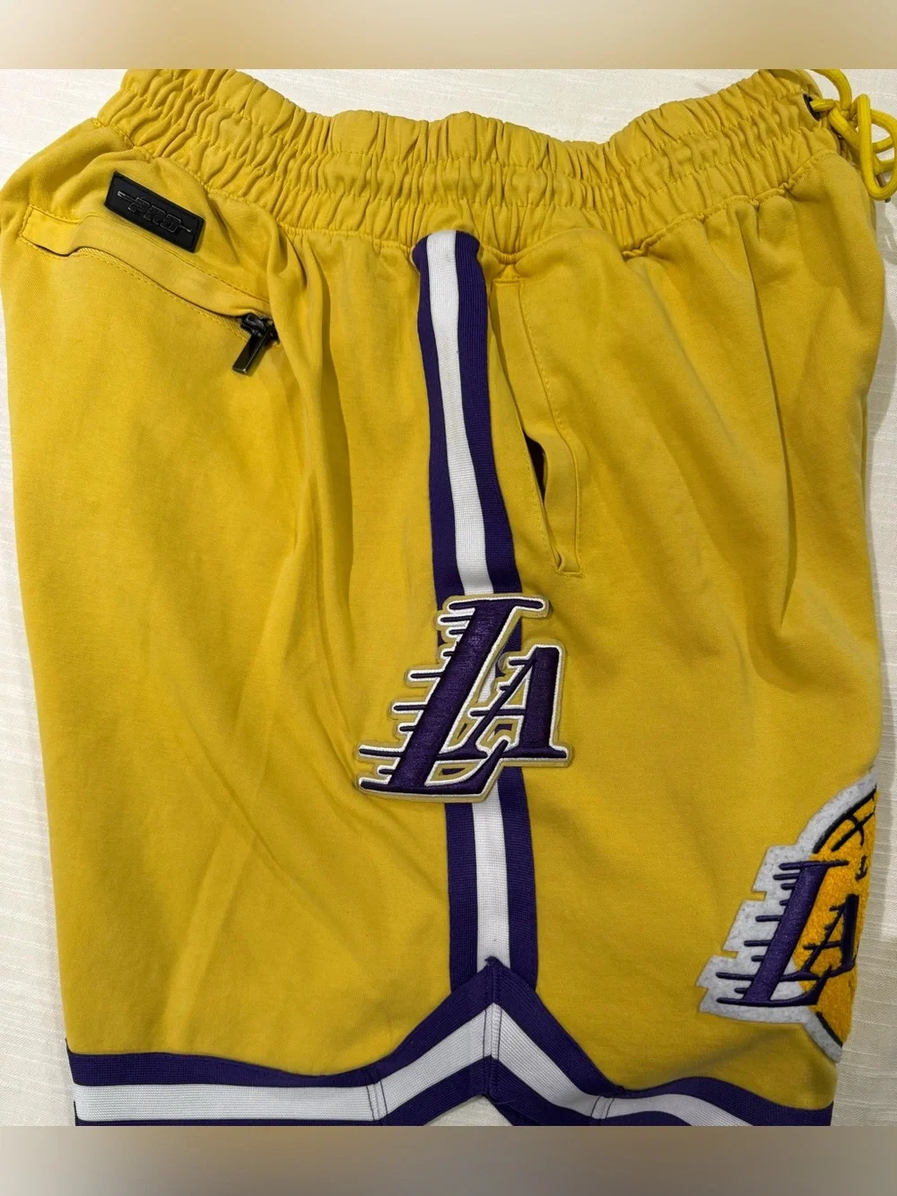NBA LA Los Angeles Lakers Men’s 2XL Pro Standard Team Player Shorts Gold/Purple